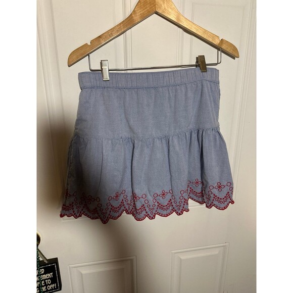 Vineyard Vines Scalloped Embroidered Flounce Skirt Blue Chambray Red Trim - Picture 2 of 4